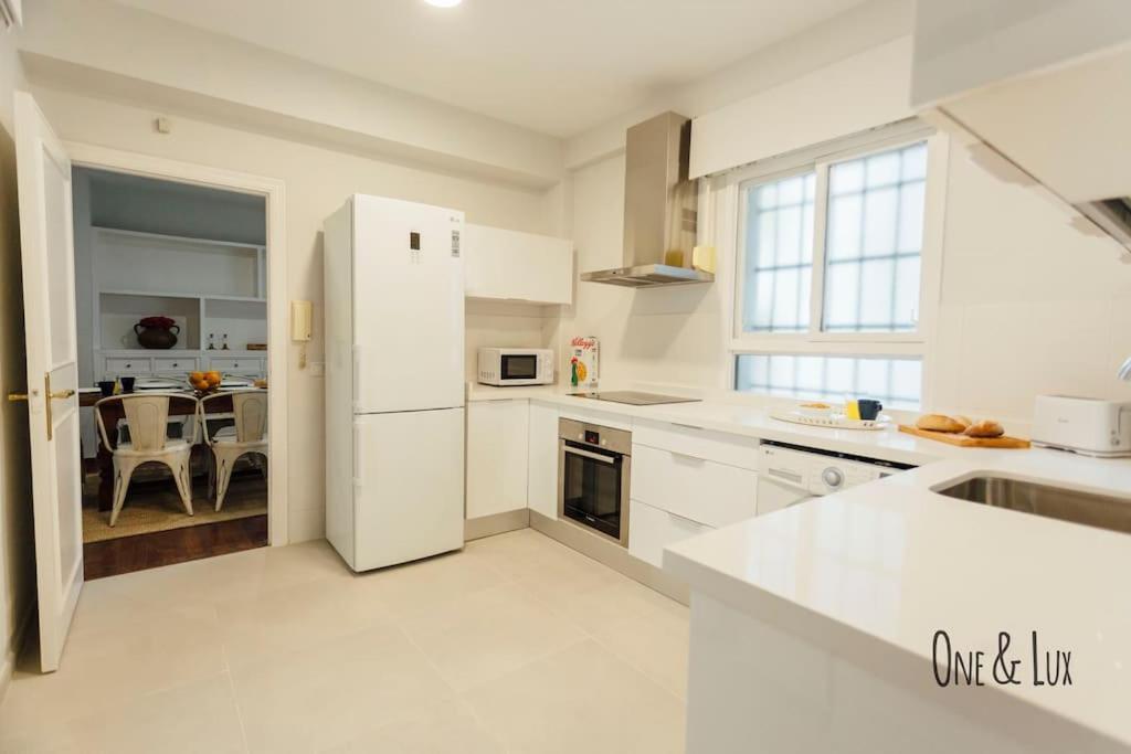 O&L Aire - Spacious And Bright Apartment In The Heart Of Seville Exterior photo